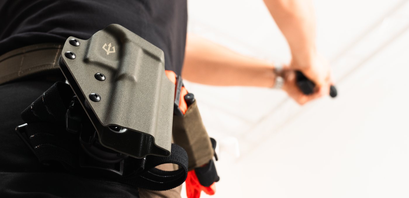 Holster und Wechselmagazine im Wettkampfaufbau
